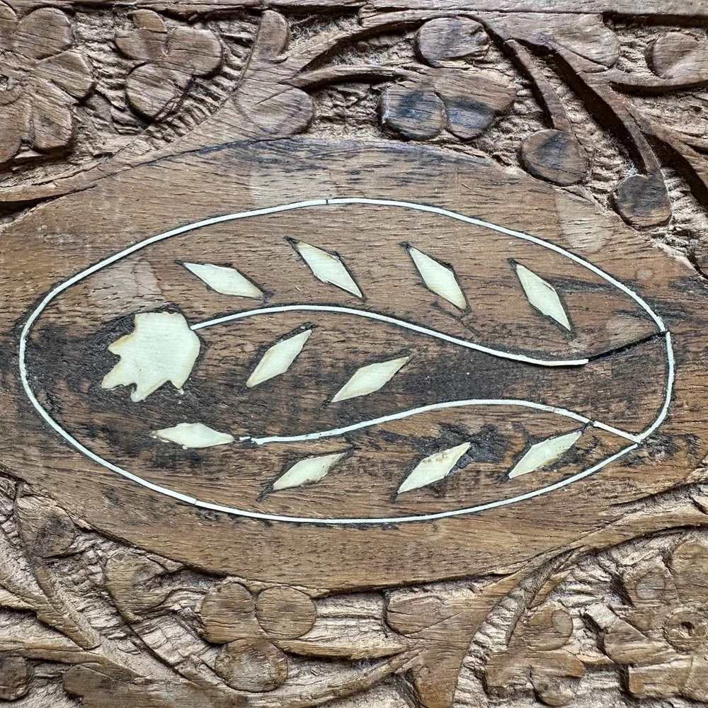The Unbranded Brand vintage carved
